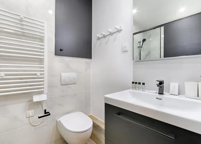 Sentier Historical Center V Saint-denis Greneta *