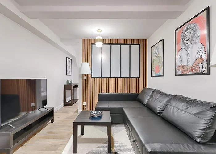 Sentier Historical Center V Saint-denis Greneta * Paris